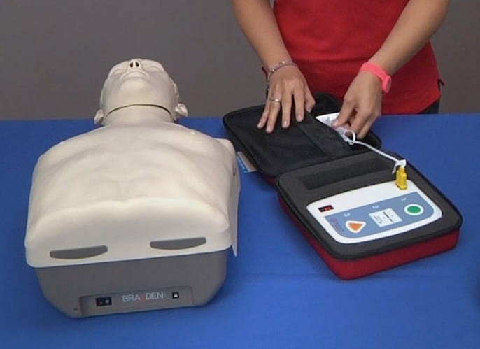 AED treningowy AED XFT-120C+ (defibrylator szkoleniowy)