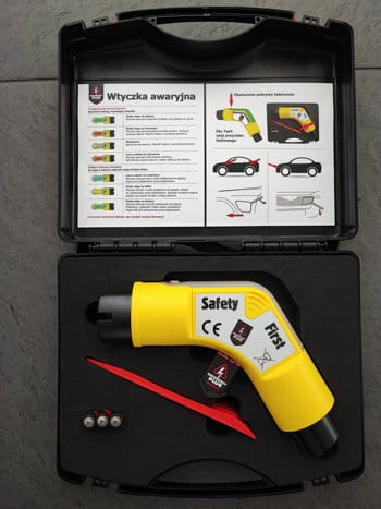 Wtyczka awaryjna Emergency-Plug symulująca ładowanie auta