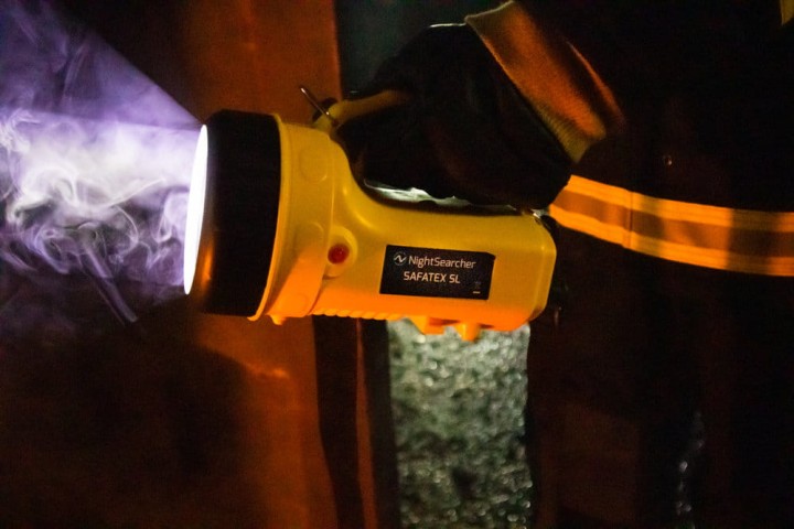 Latarka NightSearcher Sigma RSL370, ładowalna 230V (stacja dokująca), 370 lm, IP-64, ATEx