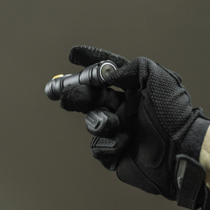 Latarka Armytek Partner C2 Magnet USB White