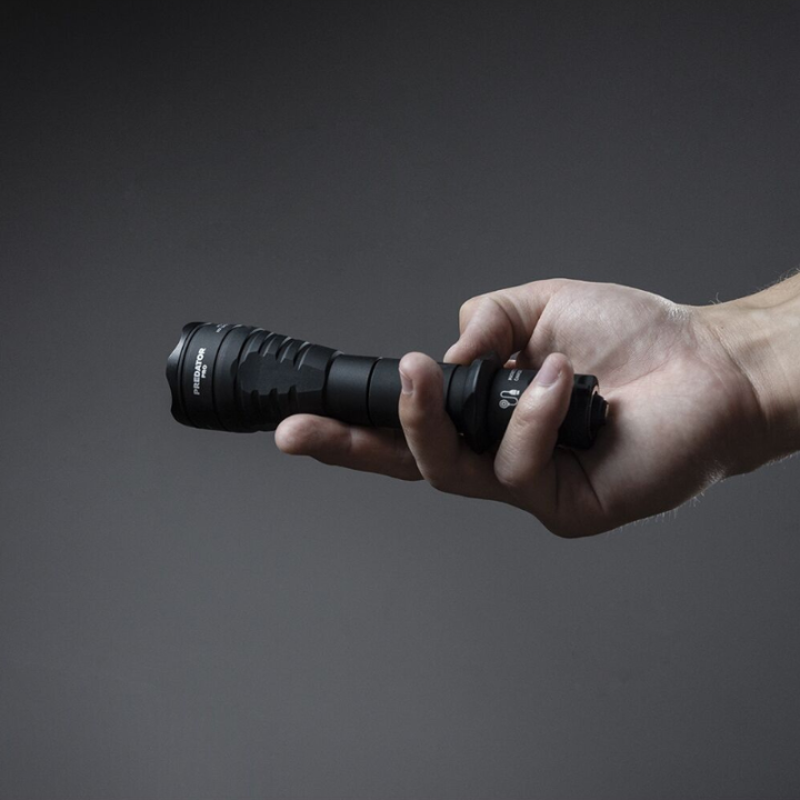 Latarka Armytek Predator Pro Magnet USB White