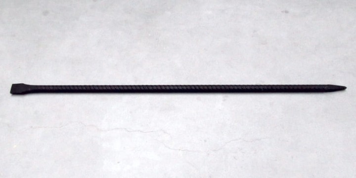 Łom żebrowany 4,5 kg, dł. 1200 mm, tw. stali HRC55