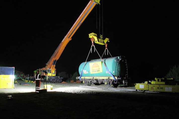 Akumulatorowy maszt oświetleniowy NightSearcher SOLARIS DUO 2x20.000 lumenów SLA 24 Ah