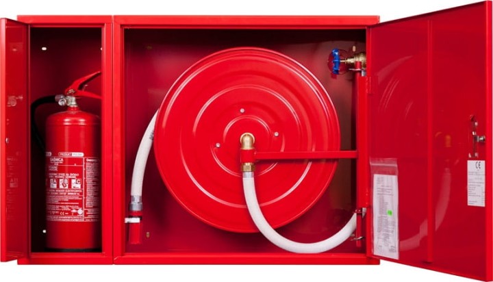 Hydrant wewnętrzny Z-25/30G zawieszany z wężem półsztywnym 25mm dł. 30m i miejscem na gaśnicę
