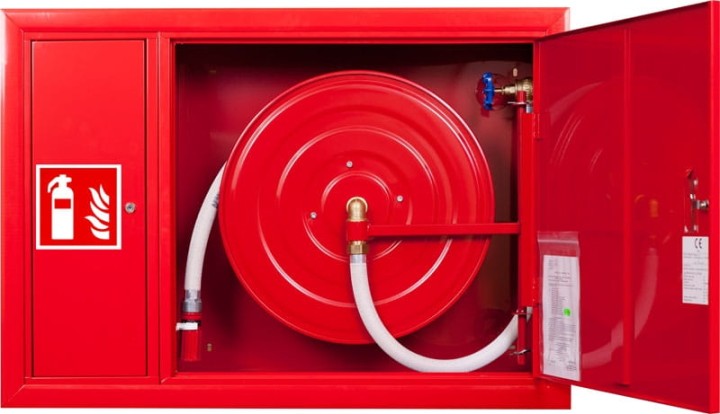 Hydrant wewnętrzny W-25/20G wnękowy (podtynkowy) z wężem półsztywnym 25mm dł. 20m i miejscem na gaśnicę